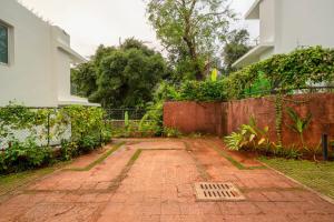 Villa 11 3BHK Luxury Pool Genset - By Alira Stays
