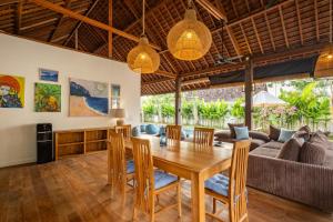 Villa Calypso - 3 BR in Bingin