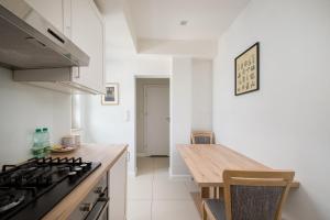 Chocimska Urban Peace Apartment by BookingHost