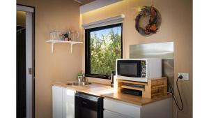 Manna Gum Retreat by Tiny Away