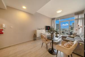 Cityview Haven 1BR Modern Flat in Bloom Heights