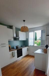 Appartements Le Balcon de Cournon, piscine, jardin, clim a 15 min de plages : photos des chambres