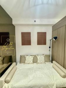 ElcaPri Staycation Unit 2 - Shore 2 - Hotel 3 stelle a Manila