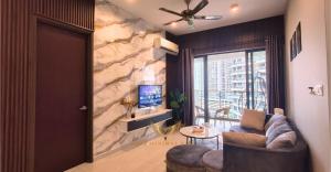 JB Danga Bay Cozy 2BR by Viesel Group - Netflix, WiFi, Free Parking