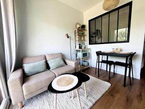 Appartements Studio cosy 80 m de la plage : photos des chambres