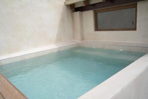 Arena Centro Rooms&Suites, by Homing U