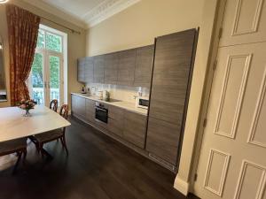 Elegant One Bedroom Apartment in Central London