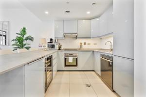 Serene 1BR Stay with Pool, Gym, & Kids Playground