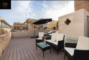 KoKo House Deluxe Apartment with Rooftop Terrace