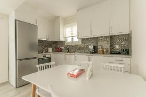 Luxury apartment in Chios 2