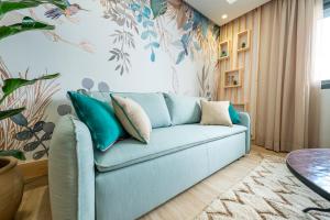 Marrakech Oasis, Central and Modern