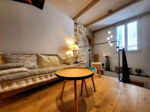 La Cathédrale Azuréenne - dans le vieil Antibes