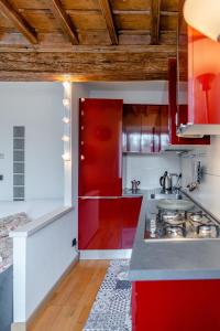 Garibaldi 9 Apartment by Toh Solution