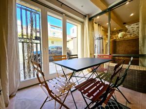 Le Dotec Méditerranéen - Triplex dans le Vieil Antibes