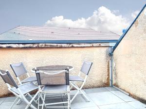 Appartements T2 23m2 Confort calme Centre ville Paray app 408 : photos des chambres