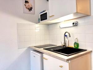 Studio N216 Quiet and functional