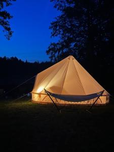 Glampingowy namiot nad Kanałem Augustowskim