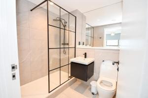 Central Manchester Contemporary 2 Bed Apartment