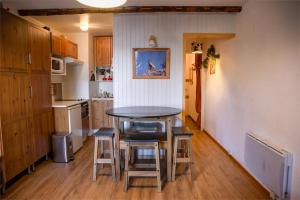 Appartements Joli studio 5p avec balcon : photos des chambres