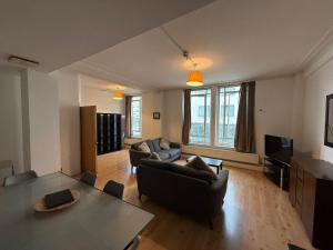 Large city centre apartment