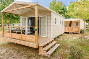 Campings Camping 4 etoiles - Piscine - eebifg : photos des chambres
