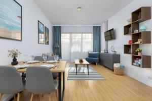 Seaside Apartment in Świnoujście for 4 People by Noclegi Renters