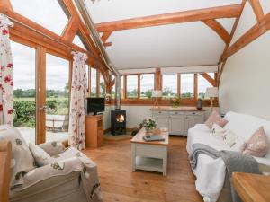 Little Acorn Cottage