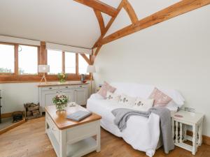 Little Acorn Cottage