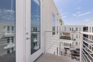 Brand New luxury 1 bedroom