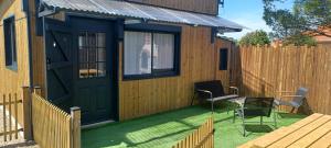 Maisons de vacances CHALET en bois a 600 m de la plage : photos des chambres