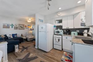 5600 Seaview Ave, Unit 34