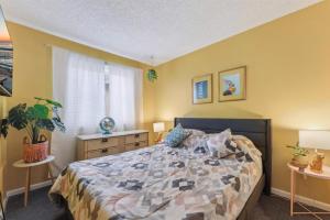 320 E Baker Ave, Unit 19