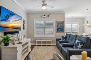 Residence 304S At The Sandcastle Condominiums