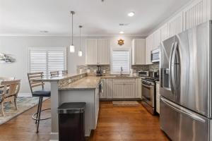 Residence 304S At The Sandcastle Condominiums