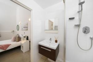 Modern 3BR - Flat Sleeps 8 - Walk to Liverpool St