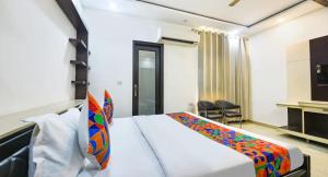 Hotel GreySky Residency