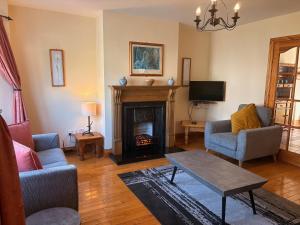 Convenient spacious 3 bedroom home in Kenmare town