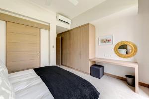 La Peninsule Ground Floor 3 by Mont Choisy Le Parc