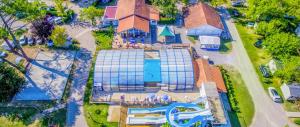Campings Camping 4 etoiles - Piscine - eecaad : photos des chambres
