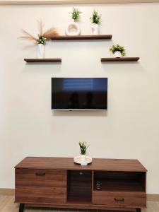 Cozy Studio Room with Balcony in Iloilo City Condo