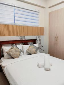 Cozy Studio Room with Balcony in Iloilo City Condo
