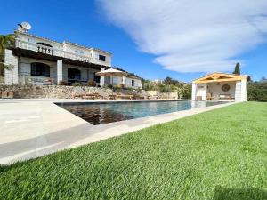 Villa provençale climatisée, piscine chauffée, vue magnifique