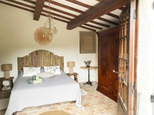 Villas Villa provencale climatisee, piscine chauffee, vue magnifique : photos des chambres