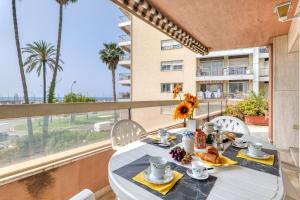 Port & Pool Hideaway - Happy Rentals