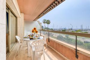 Port & Pool Hideaway - Happy Rentals