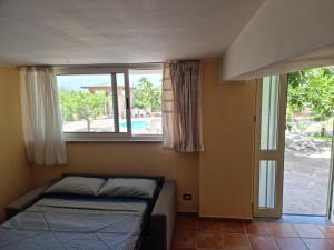 Villa Dei Santi, Taverna