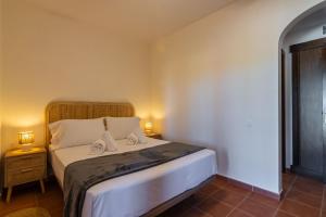 Los Gavilanes - Playa Isla Canela ICLHG62SP