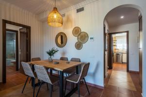 Los Gavilanes - Playa Isla Canela ICLHG62SP