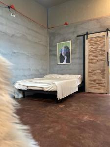 A family room for 4 with pool