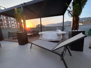 Suite Panoramic Attico con Jacuzzi Privata